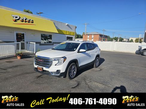 Used 2024 GMC Terrain SLT image 8