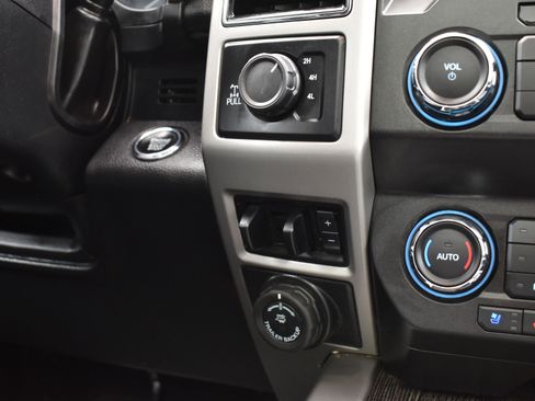 Used 2021 Ford F350 Lariat image 37