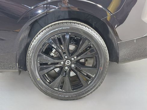 Certified 2023 Volvo XC60 B5 Plus w/ Climate Package AWD/4WD image 28