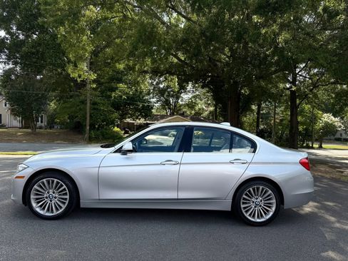 Used 2015 BMW 328i xDrive Sedan AWD/4WD image 3
