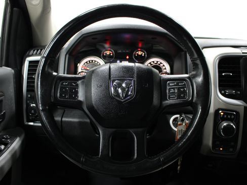 Used 2017 RAM 1500 Big Horn AWD/4WD image 9