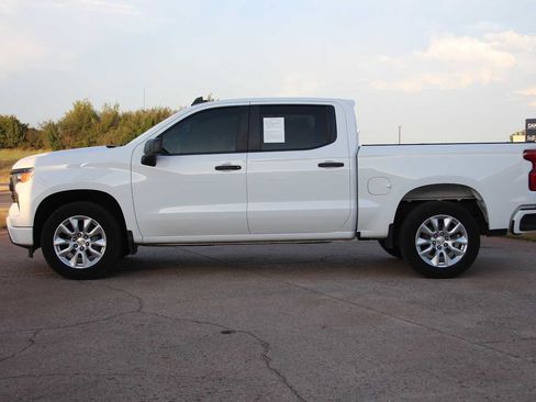 Used 2022 Chevrolet Silverado 1500 Custom RWD image 6