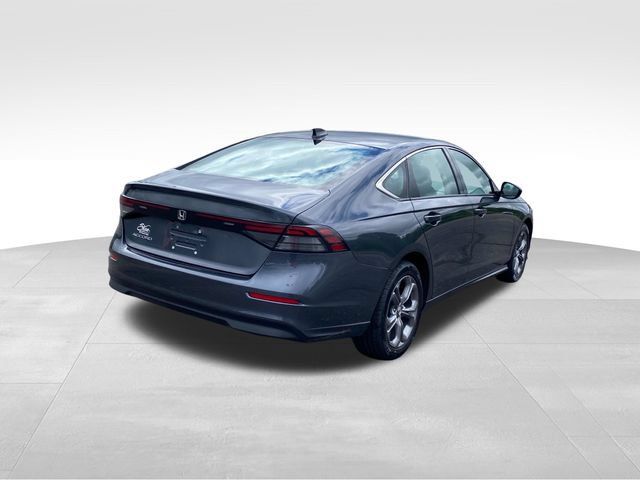 Used 2024 Honda Accord EX image 3
