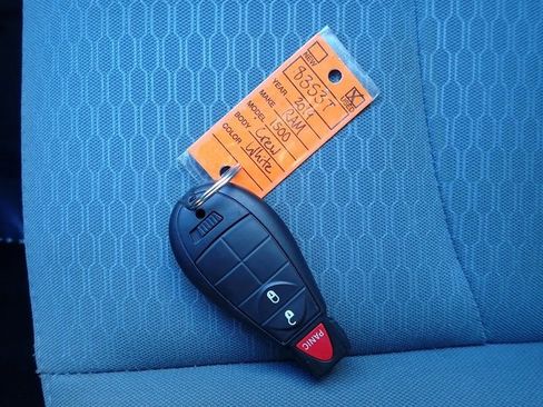 Used 2019 RAM 1500 Express image 30