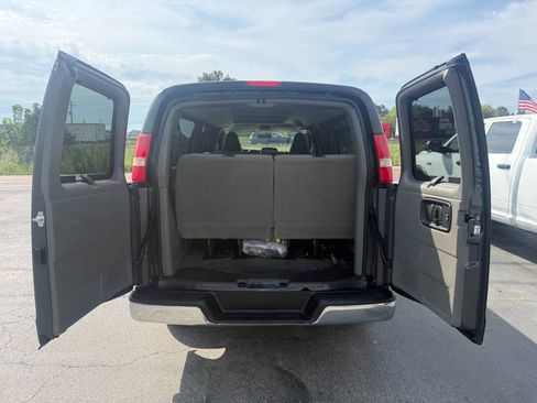 Used 2016 Chevrolet Express 3500 LT w/ LT Preferred Equipment Group RWD image 7