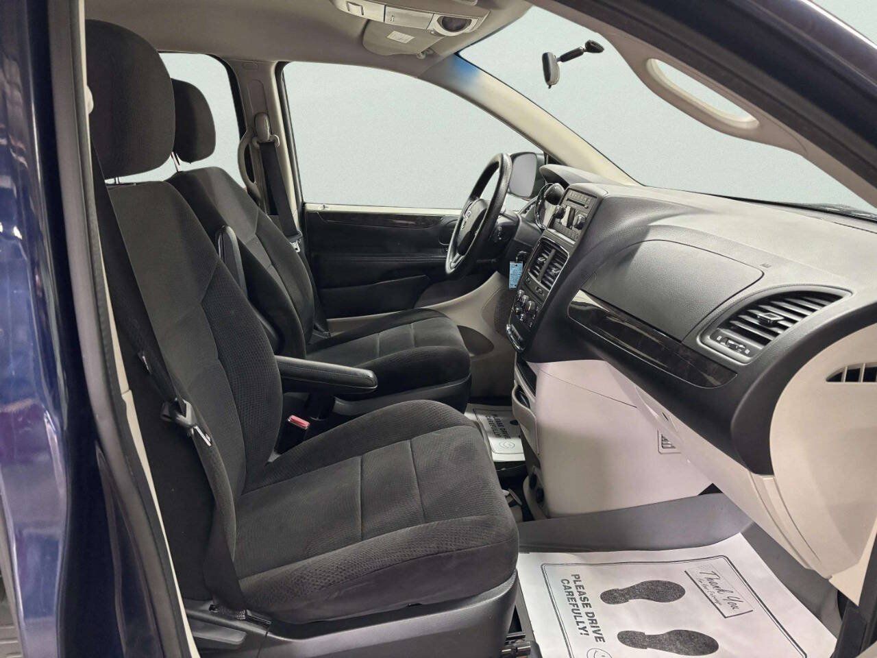 Used 2013 Dodge Grand Caravan SE FWD image 35
