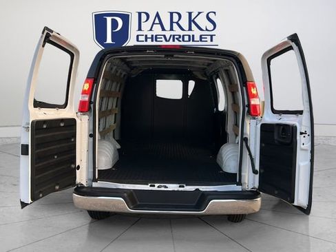 Used 2024 Chevrolet Express 2500 w/ Driver Convenience Package RWD image 20