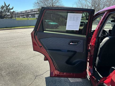 Certified 2023 Nissan Rogue SV image 21