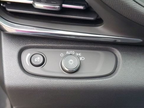 New 2025 Buick Envista Preferred w/ Advanced Safety Package image 50