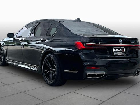 Used 2021 BMW M760i xDrive w/ Luxury Rear Seating Package AWD/4WD image 12
