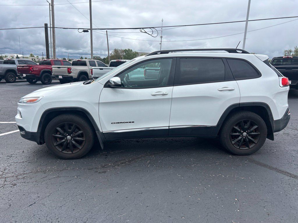 Used 2014 Jeep Cherokee Latitude w/ Comfort/Convenience Group AWD/4WD image 8
