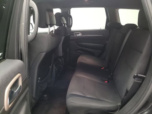 Used 2017 Jeep Grand Cherokee Laredo AWD/4WD image 18