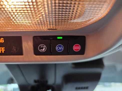 Used 2024 Chevrolet Trax LT FWD image 28