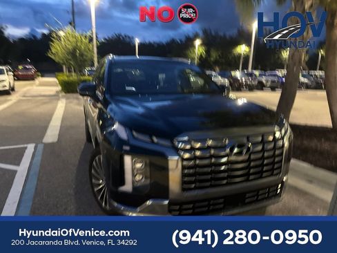 Used 2024 Hyundai Palisade Calligraphy FWD image 6