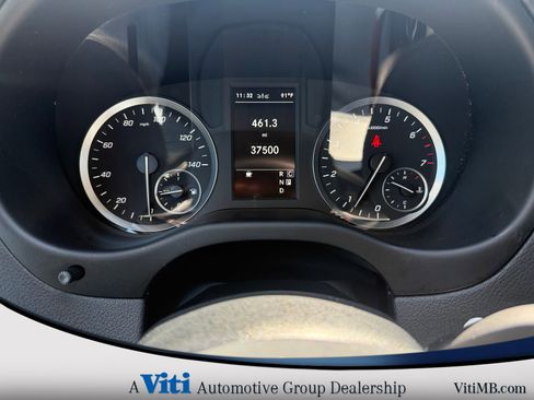 Used 2023 Mercedes-Benz Metris image 27