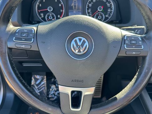 Used 2014 Volkswagen Eos FWD image 19