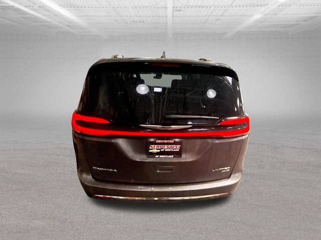 Used 2021 Chrysler Pacifica Limited w/ Premium & Safety Sphere Group AWD/4WD image 7