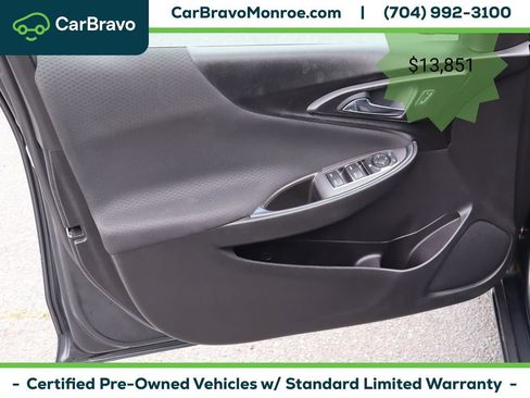 Certified 2017 Chevrolet Malibu LT FWD image 15