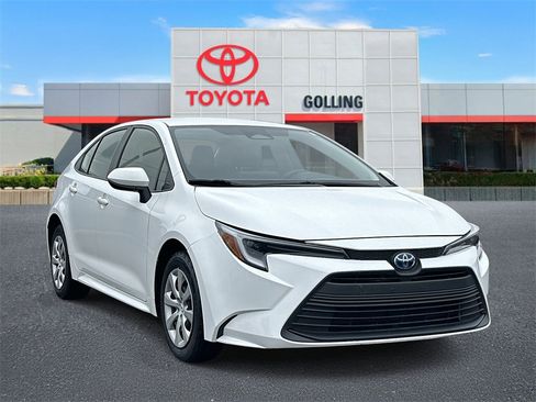 Certified 2023 Toyota Corolla LE image 7