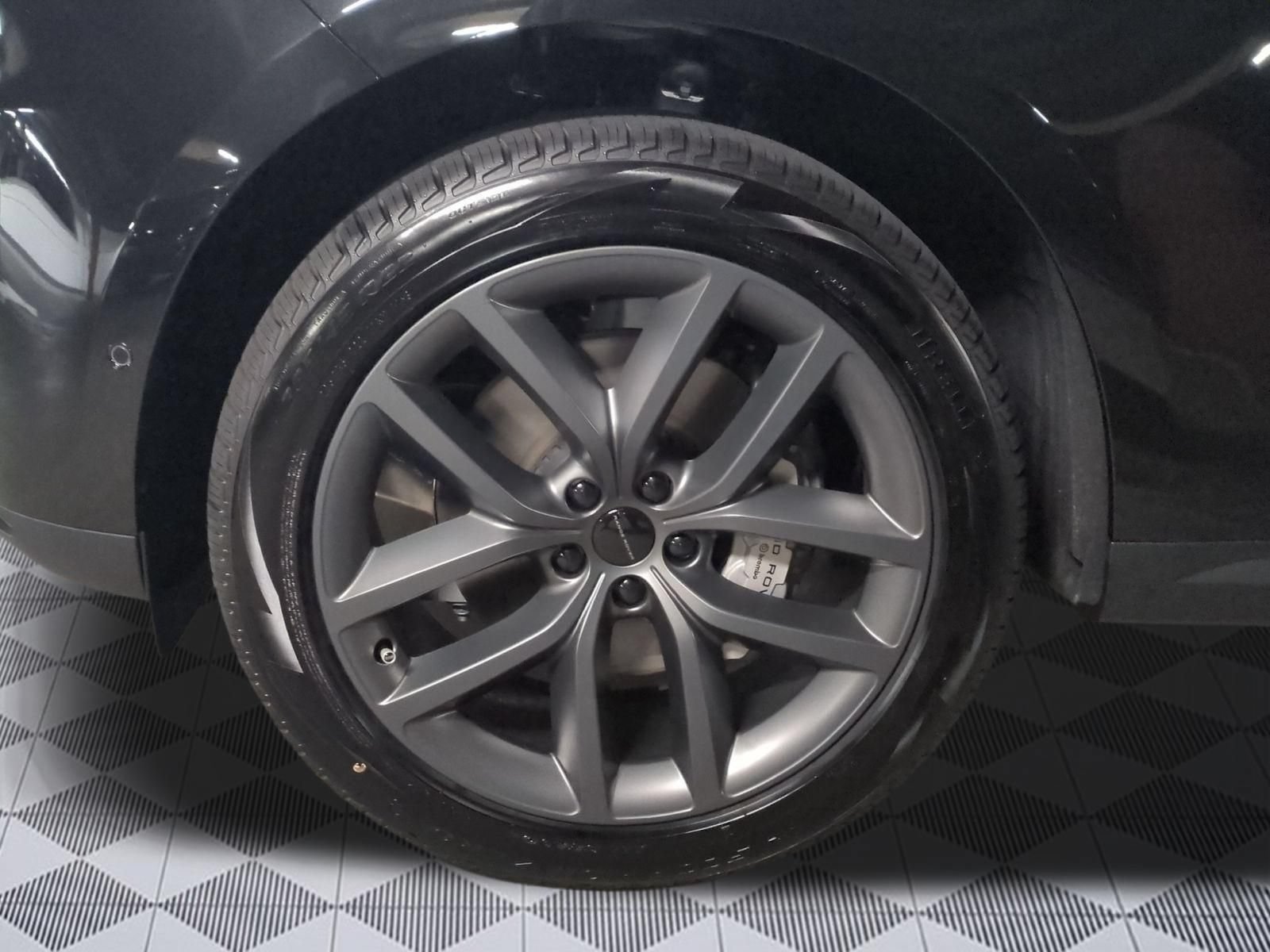 New 2027 Land Rover Range Rover Sport SE AWD/4WD image 9
