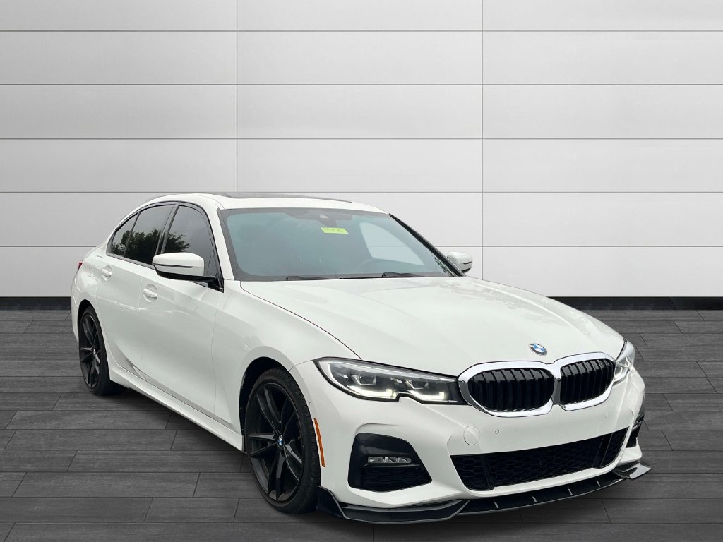 Used 2022 BMW 330i xDrive Sedan w/ M Sport Package AWD/4WD image 7
