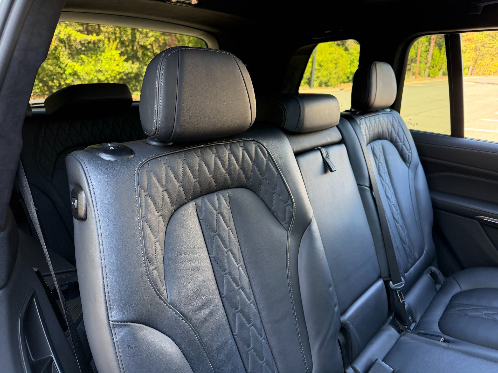 Used 2023 BMW X7 M60i AWD/4WD image 74