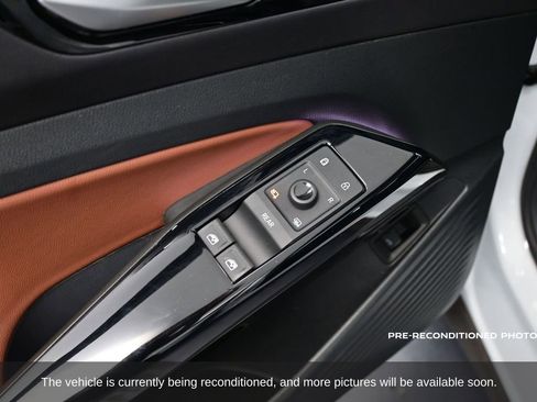 Used 2022 Volkswagen ID.4 Pro S w/ Gradient Package image 13