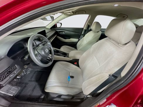 Used 2023 Honda Accord LX image 11