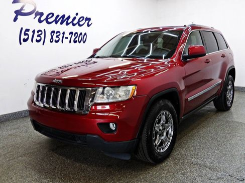 Used 2012 Jeep Grand Cherokee Laredo AWD/4WD image 1