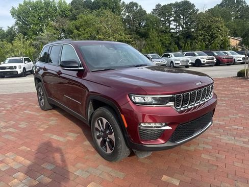 Used 2024 Jeep Grand Cherokee Limited 4xe AWD/4WD image 19