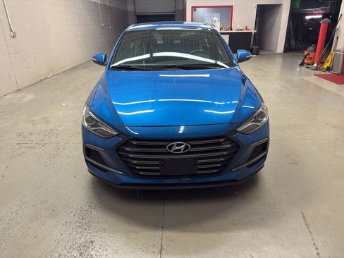 Used 2017 Hyundai Elantra Sport FWD image 2
