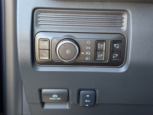 New 2026 Ford F450 Platinum w/ FX4 Off-Road Package image 22