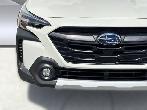 Used 2025 Subaru Outback Touring w/ Popular Package #2 AWD/4WD image 11