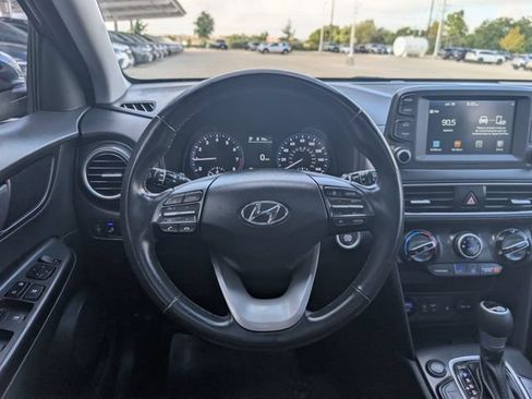 Used 2021 Hyundai Kona SEL Plus FWD image 25