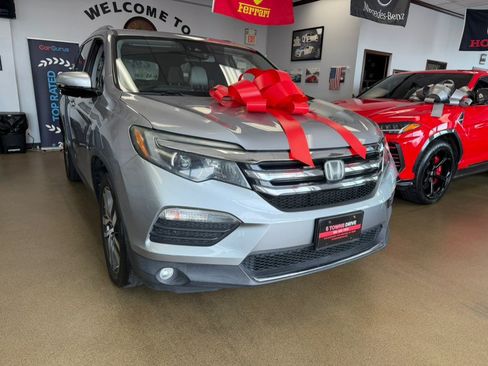 Used 2018 Honda Pilot Elite image 4
