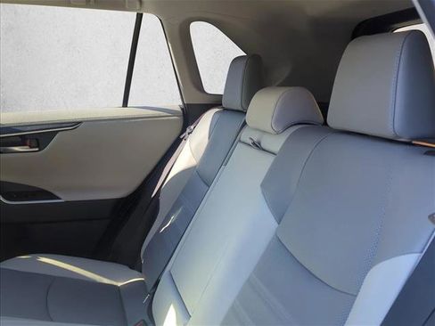 Used 2023 Toyota RAV4 Limited image 17