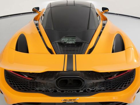 Used 2025 McLaren 750S RWD image 43