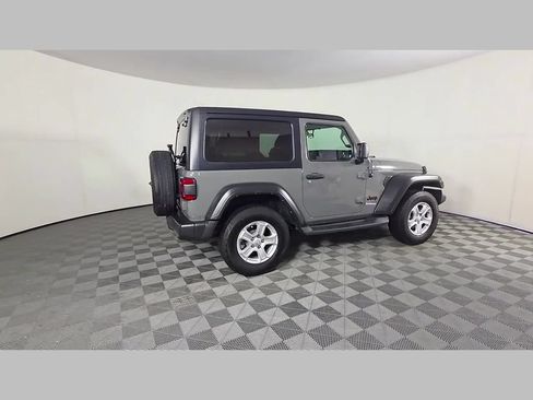 Used 2022 Jeep Wrangler Sport AWD/4WD image 39
