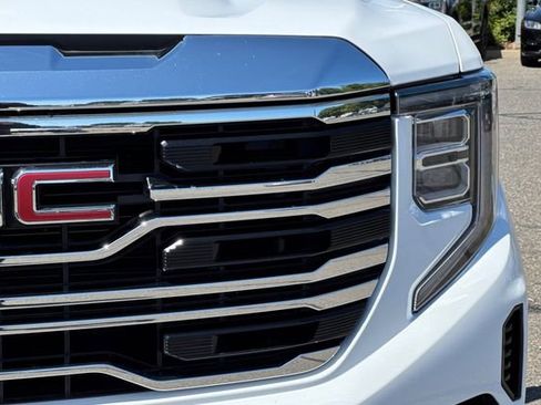 Used 2025 GMC Sierra 1500 SLT AWD/4WD image 53