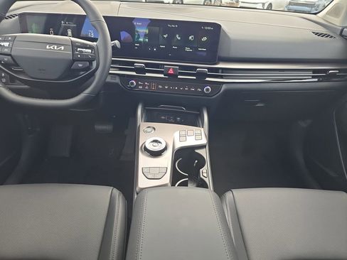 New 2026 Kia Sportage EX image 15