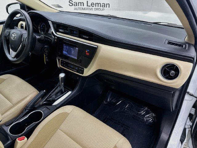 Used 2019 Toyota Corolla LE FWD image 25