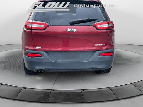 Used 2017 Jeep Cherokee Sport image 8