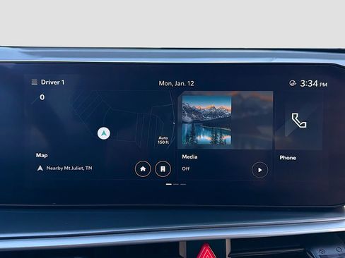 Used 2024 Kia Sorento S image 32