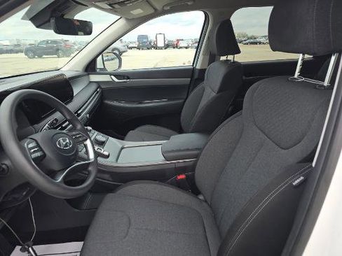 Used 2025 Hyundai Palisade SE AWD/4WD image 2