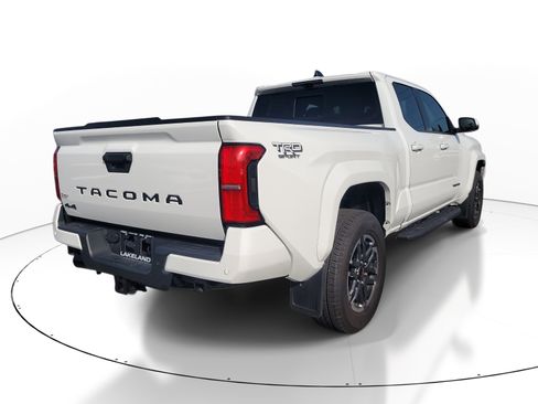 Used 2025 Toyota Tacoma TRD Sport w/ TRD Sport Premium Package AWD/4WD image 4