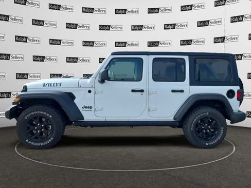 Used 2021 Jeep Wrangler Unlimited Sport image 3