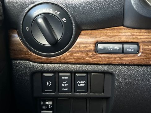 Used 2019 Nissan Titan Platinum Reserve w/ Platinum Utility Package AWD/4WD image 34