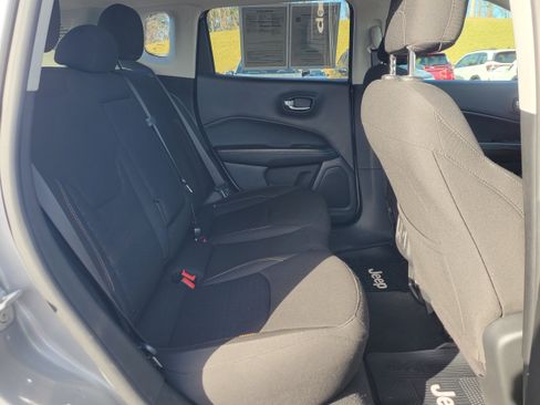 Used 2021 Jeep Compass Sport image 27