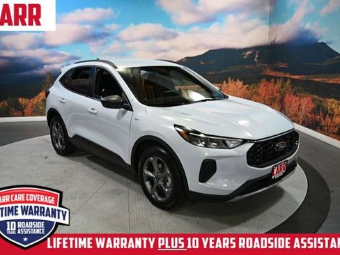 Used 2025 Ford Escape ST-Line image 2