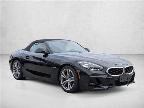 Used 2025 BMW Z4 sDrive30i w/ Premium Package image 3